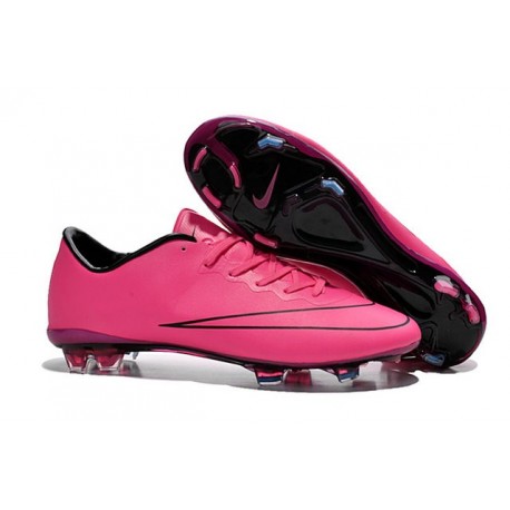 scarpe rosa da calcio