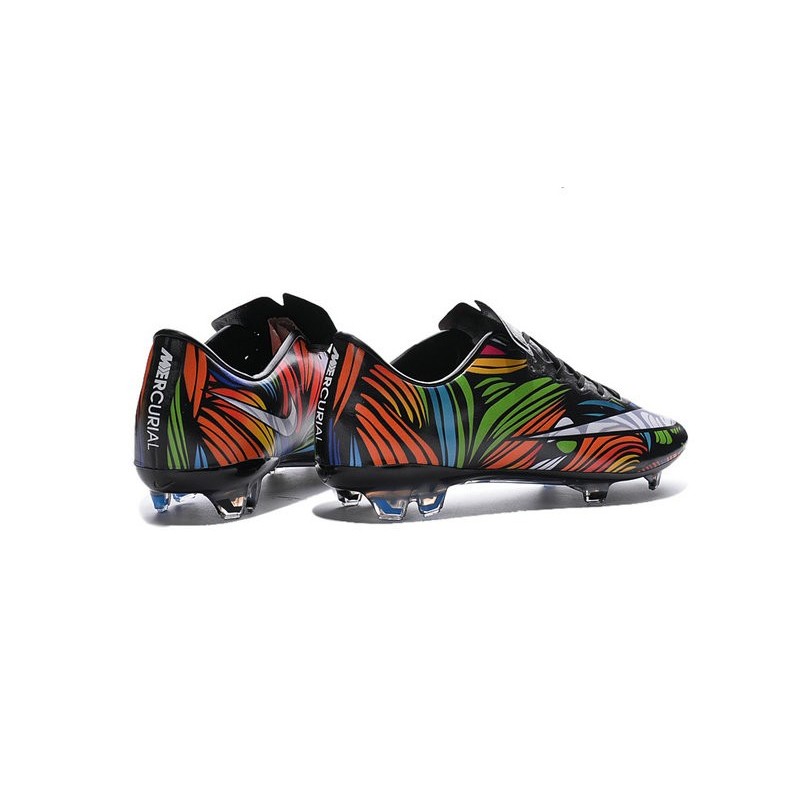 scarpe da calcio colorate