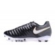 Scarpe Clacio Nike Tiempo Legend VII FG Nuovo Uomo - Nero Bianco Oro