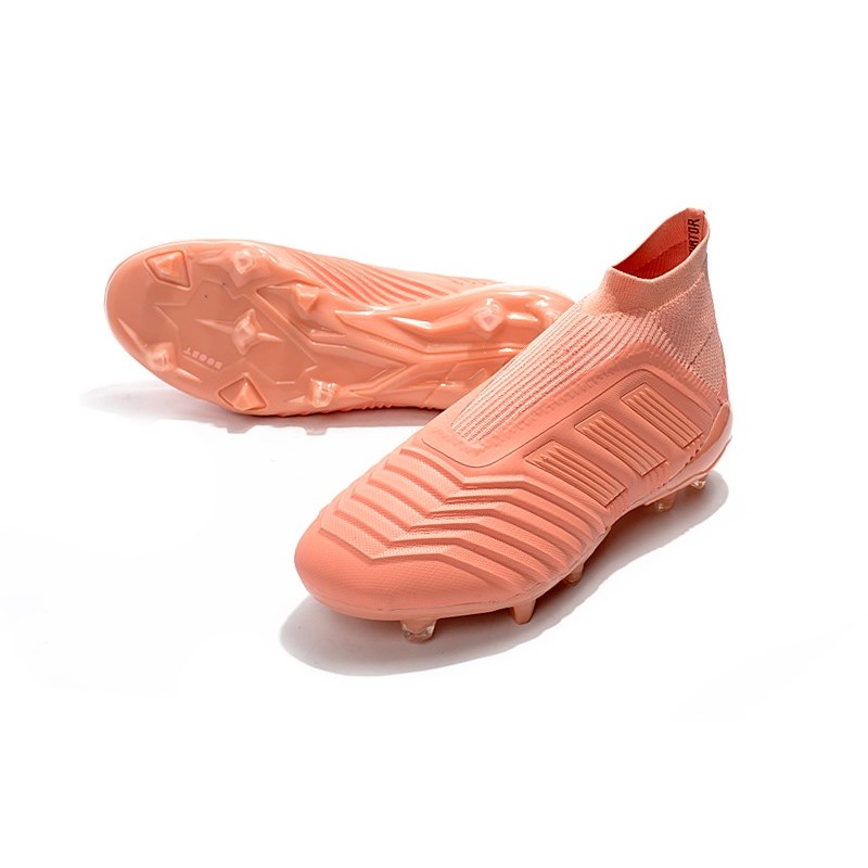 predator scarpe rosa
